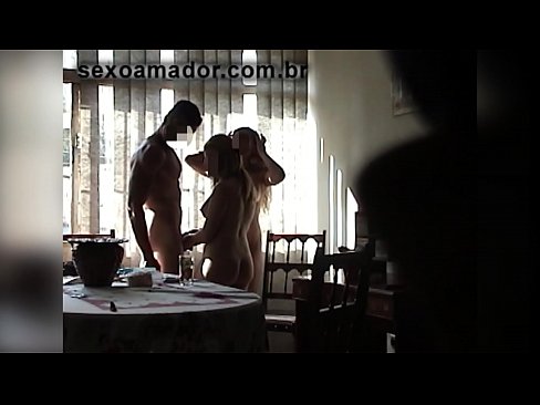 ❤️ Sexveninder inviterer en kæmpe mand og en trekant med ham ❤  Sex at da.seecamsus.top